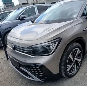 Volkswagen ID.6 Crozz Pro 2024