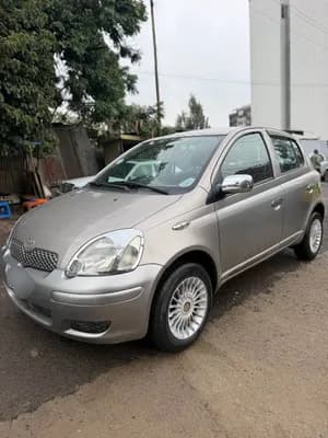 Toyota Vitz 2003