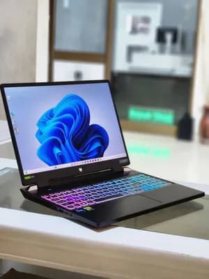 Acer Predator Helios 300 Gaming Laptop