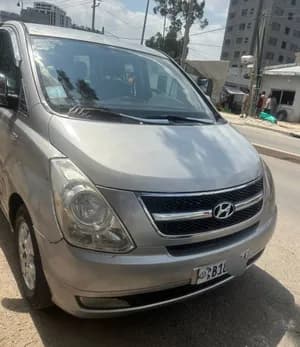 HYUNDAI STAREX 2012