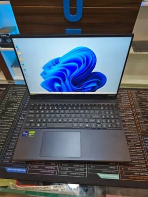 Acer Predator Helion NEO16