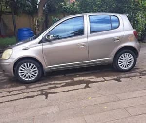 Toyota Vitz Yaris 2005