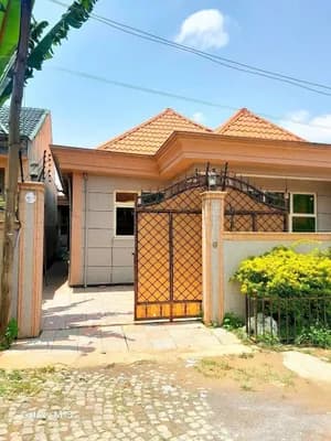 Modern Villa House at Summit