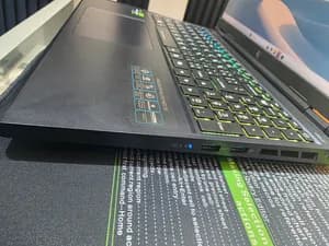 Acer Predator Helion NEO16