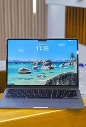Apple MacBook Air M2 13.6-inch 8GB 256GB