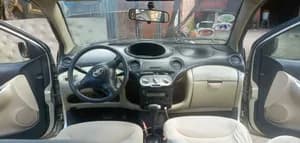 Vitz 2004