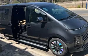 Hyundai Staria Luxury 2023
