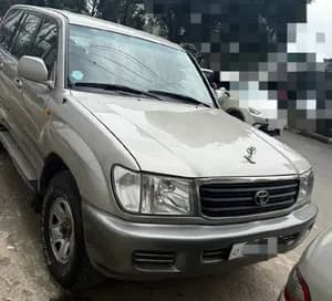 Toyota Land Cruiser 105 2001