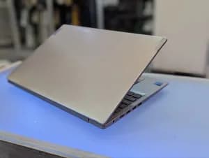 Lenovo IdeaPad 15.6 8GB 256GB