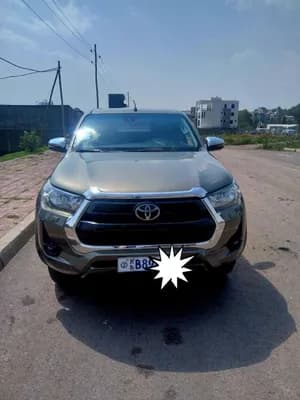 Toyota Hilux Invincible 2021