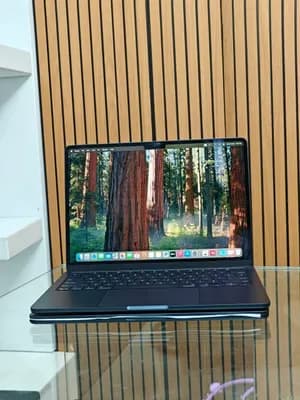 Apple MacBook Air M3 13.6 Inch