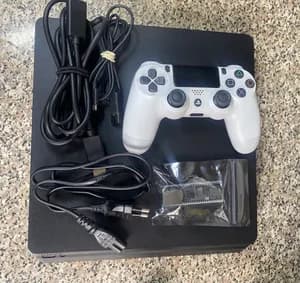 PlayStation 4 Slim Game Console