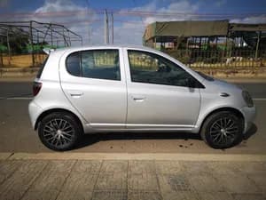 Toyota Vitz 2001 Automatic