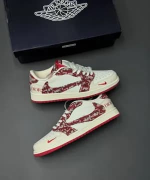 Jordan Low Travis