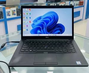 DELL Touch screen 256GB 8GB 14 inch