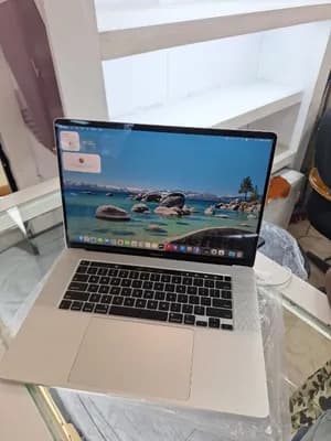 Apple MacBook Pro 2019 i9