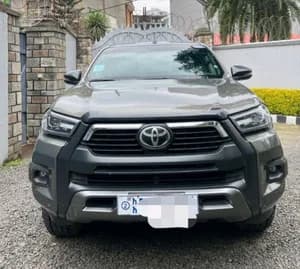 Toyota Invincible King Cab 2021 2.4L