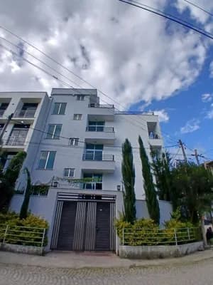 B+G+3 House for Sale in Summit