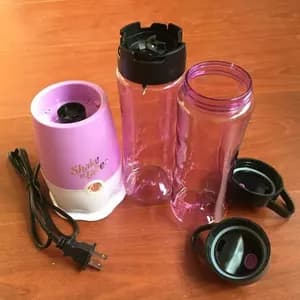 Shake 'n Take Fruit Juice Blender