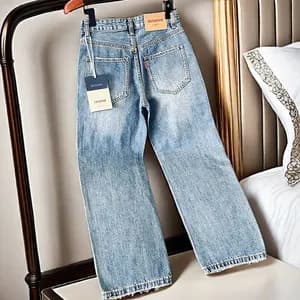 Baggy jeans