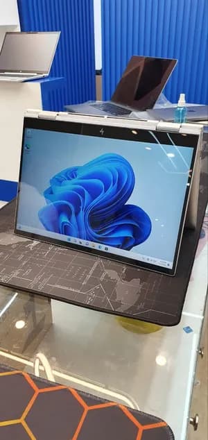 HP Envy X360 14 Core i7
