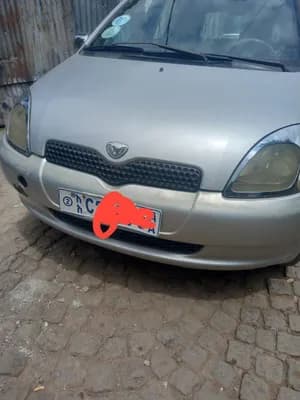 Toyota Vitz 2001 1.0L