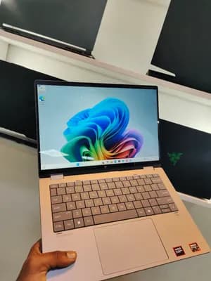 HP OmniBook X Flip Ryzen AI 5