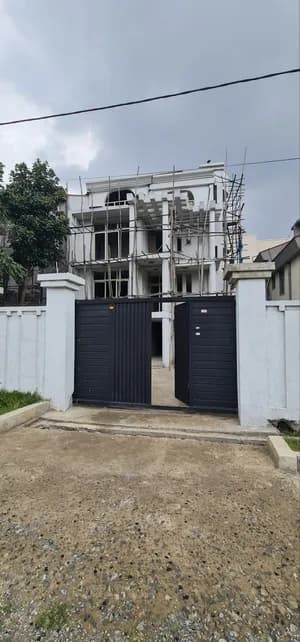 ቤት 250 ካሬ G+3