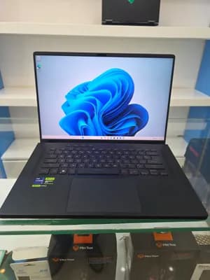 ASUS ROG Zephyrus i9 RTX 4070 Laptop
