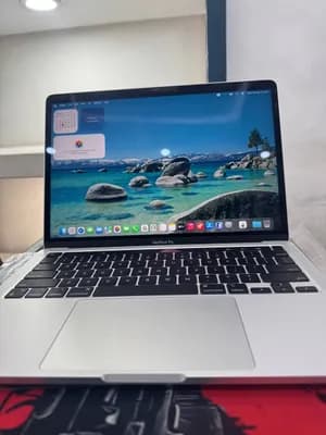 Apple MacBook Pro 2020 M1