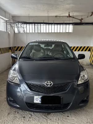 Toyota Yaris Sedan 2010 1.3L
