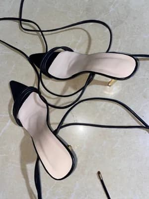 Black Lace-Up Heeled Shoes