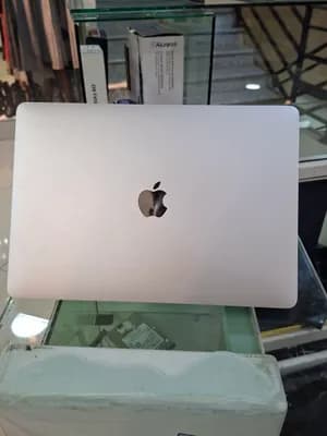 Apple MacBook Pro 13-inch (M2, 2022)