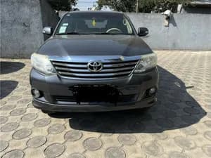 Toyota Fortuner 2012 7seater 4WD used