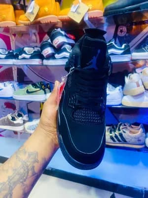 Jordan 4 Black cat