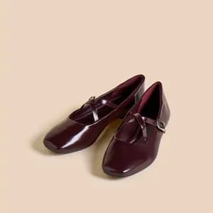 MAX criss cross strap ballerina shoe