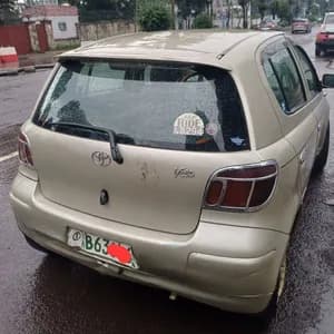 Toyota Vitz 2002