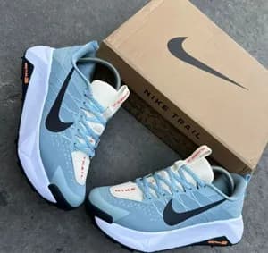 Nike trial wildhorse 40-44