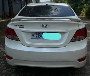 Hyunfa Accent Blue 2013 Model