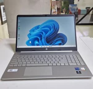 HP Notebook 12th Gen Core i7