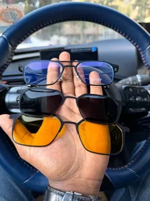 Marc Jacobs Blue Light Filter Shades