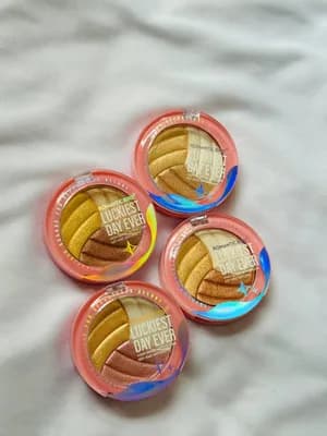 Mini highlighter palette
