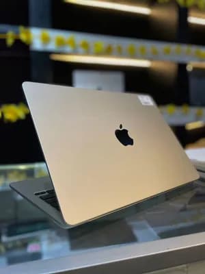 MacBook Air M2
