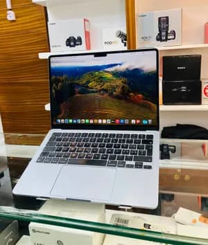Apple MacBook Air M2 13.6-inch 8GB 256GB