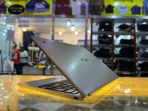Asus Notebook 13.1 inch 4GB 64GB