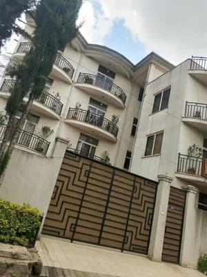 G+3 Apartment Building in Semit