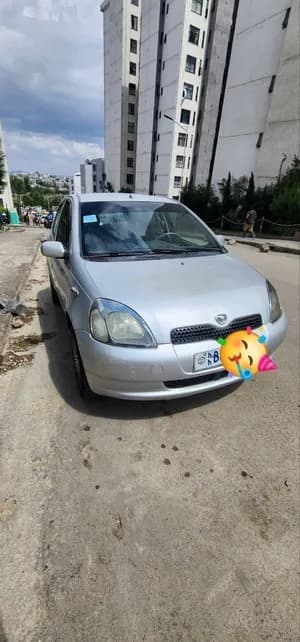 Toyota Vitz 2001 1.0L