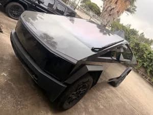 2024 Tesla Cybertruck Long Range