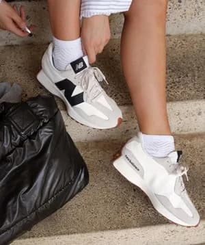 New Balance 327 Moonbeam Unisex Sneakers