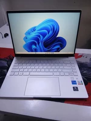 HP Pavilion Plus 13th Gen i5